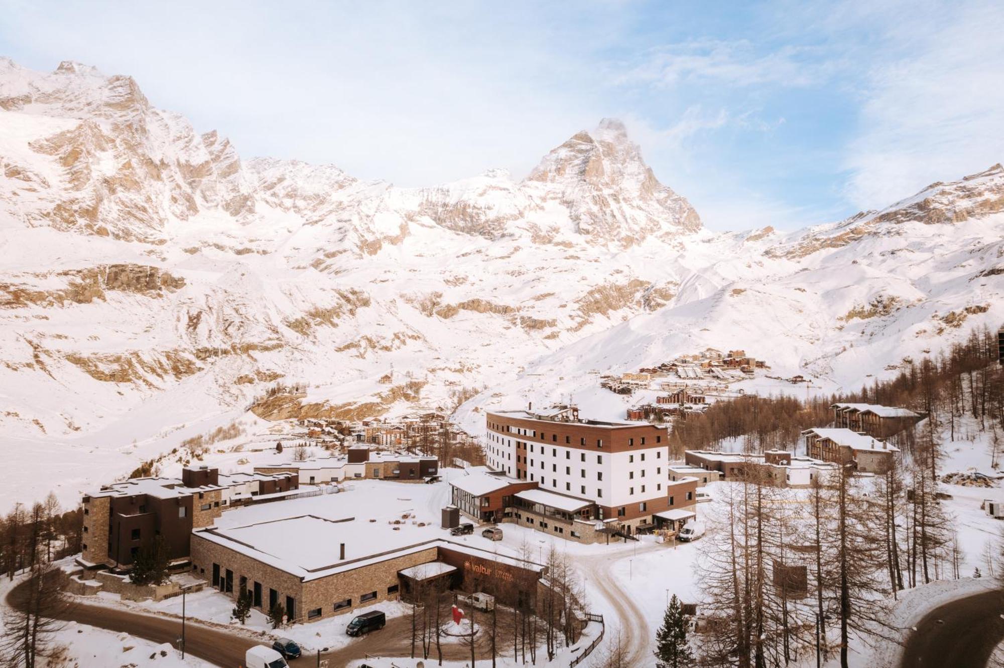 Valtur Cervinia Cristallo Ski Resort Breuil-Cervinia Exteriör bild