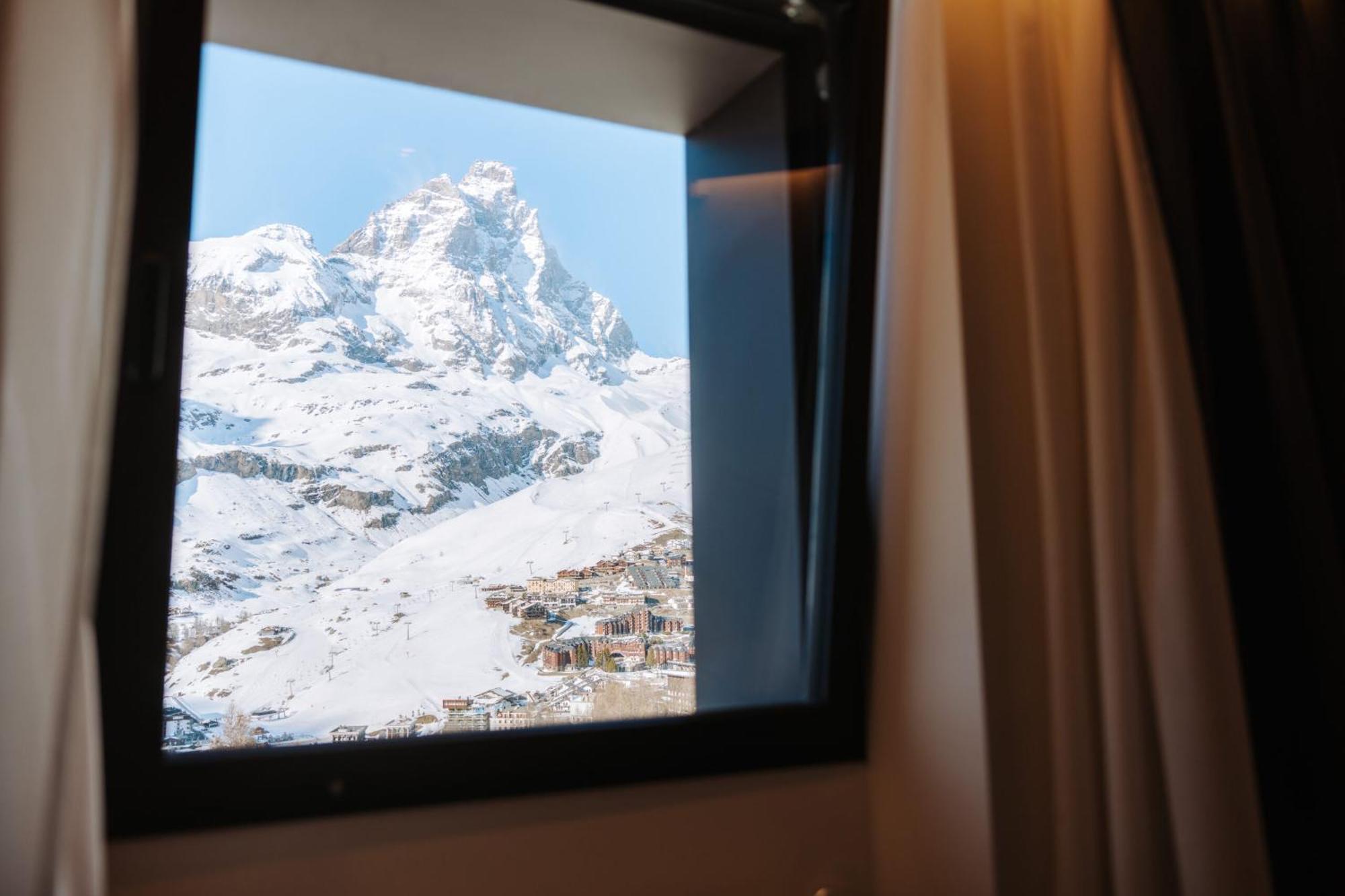 Valtur Cervinia Cristallo Ski Resort Breuil-Cervinia Exteriör bild